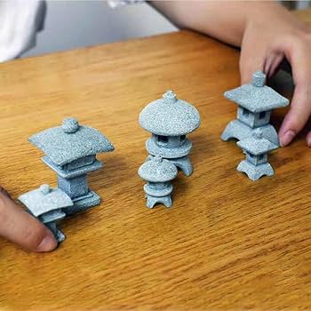 Amazon.co.jp: QIUEER ミニ石灯籠（とうろう） 角雪見灯籠 雪見
